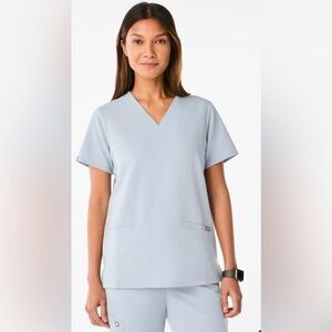 Figs Catarina One Pocket Women’s Scrub Top In Dusty Blue